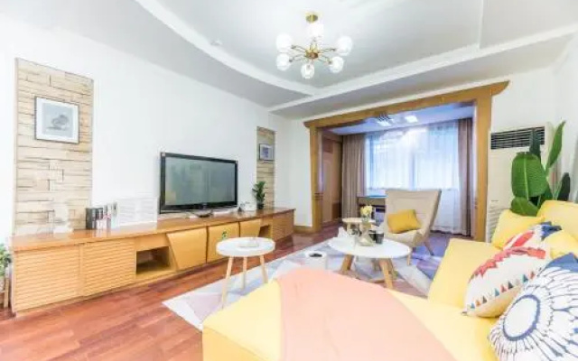Chengdu.Wuhou District.Wuhou Temple East Street Locals Apartment 00179770