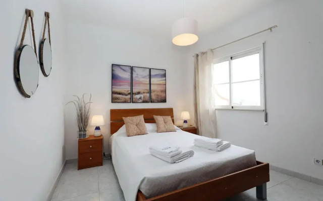 B37 - Central City Door Apartment