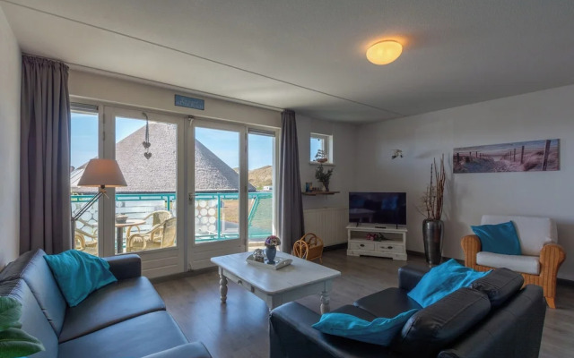 Spacious Seaside Apartment