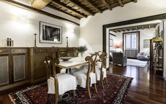 Luxury Flat in the Center of Rome