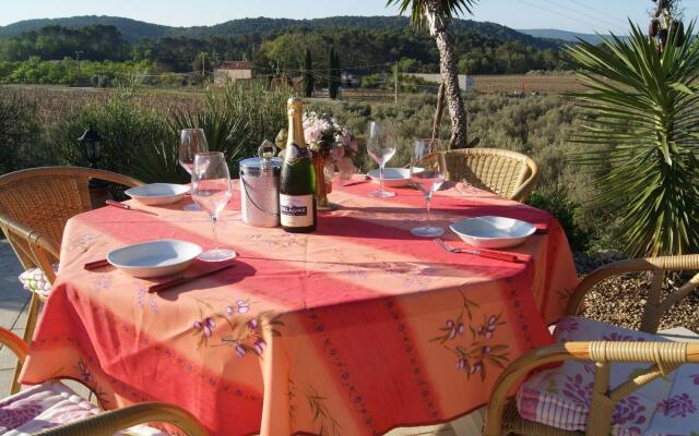 Holiday Home in Saint-antonin-du-var With Private Pool