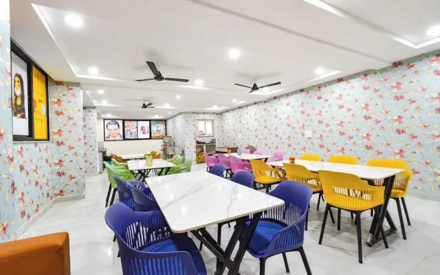 Fabhotel Joy Stayz