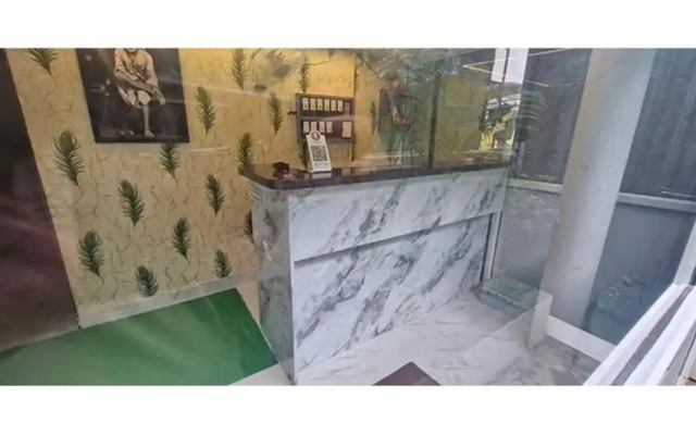 Fabhotel Shree Sai Inn