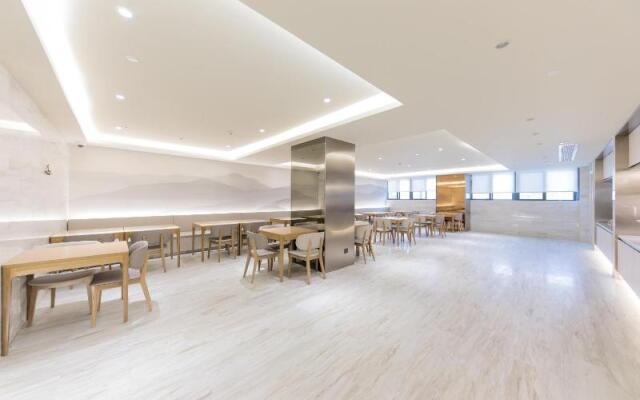 Ji Hotel (Shanghai Chunshen Road)