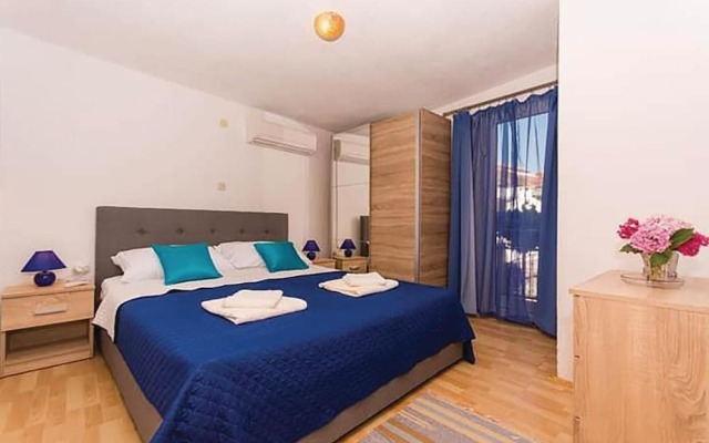 Awesome Apartment in Kastel Gomilica With 1 Bedrooms and Wifi