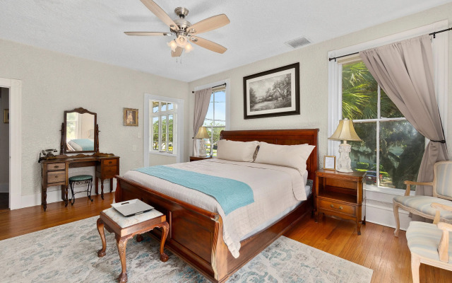 Golden Magnolia Marine