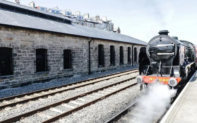 Olton Hall @ Engine Shed
