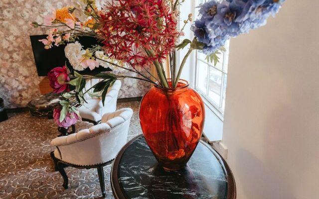 Grand Museum Hotel, BW Signature Collection