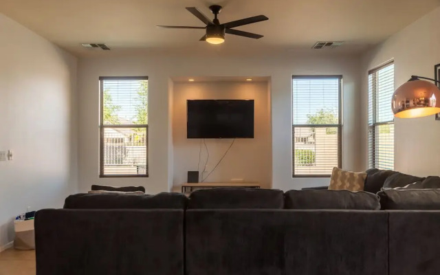 4BR South Phoenix Home