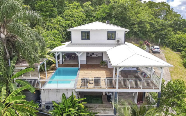 Villa Lanati, 4 ch avec piscine & vue campagne