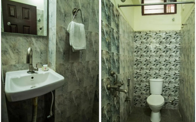 FabHotel ANS Cyber Castle HiTech City