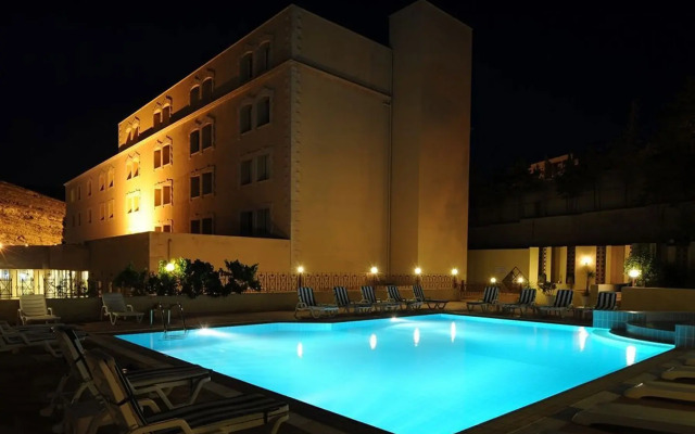 Petra castle Hotel