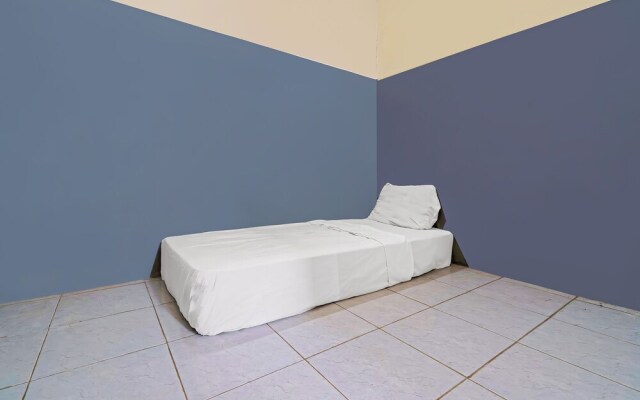 OYO 92893 Santana Residence Syariah