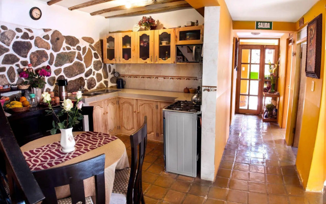 Parwa Guest House