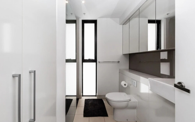 Sky 1 BDR South Yarra Apartment