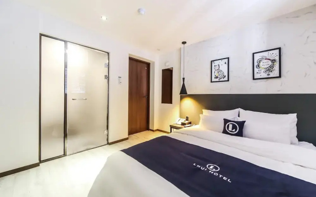 Lrui Motel