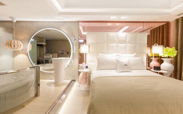 Six Star Motel - Taoyuan