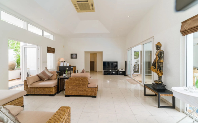 Luxury Pool Villa 52