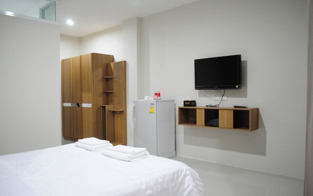 Paru Ville - Service Apartment