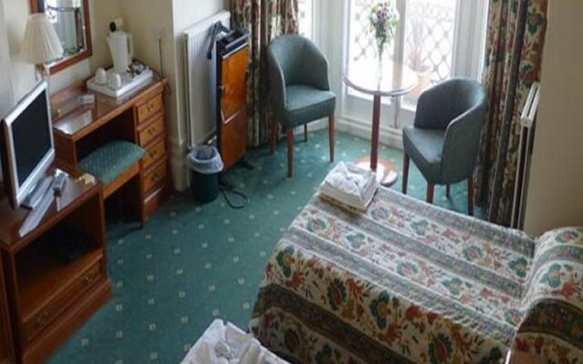 Courtlands Hotel Eastbourne