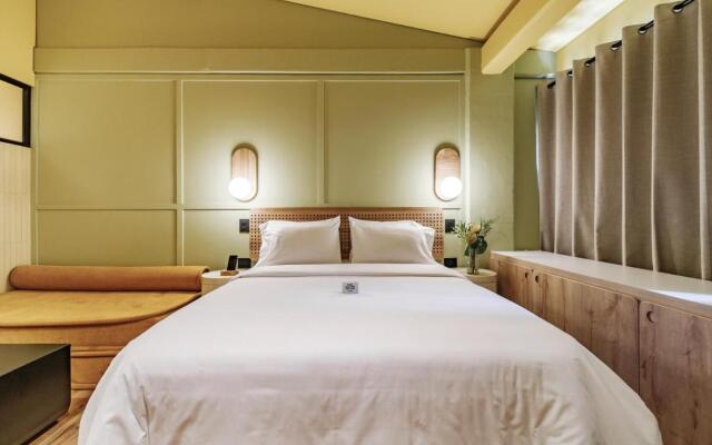 The Somos Flats Provenza