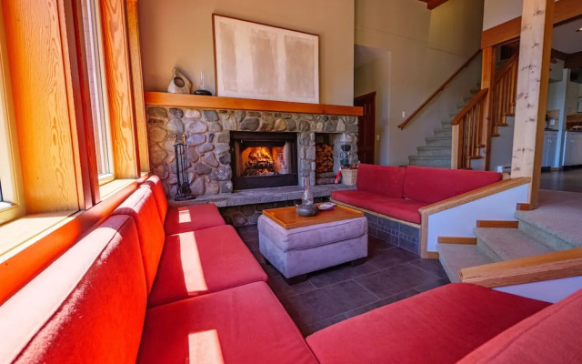 A Snug Harbour Inn