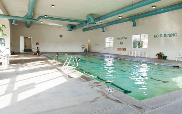 Benny's Colville Inn