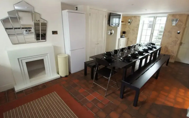 Camelford House