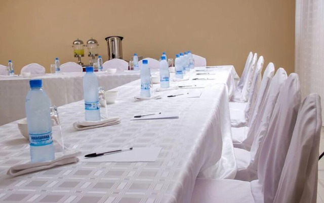 Nyamfinzi Hotel