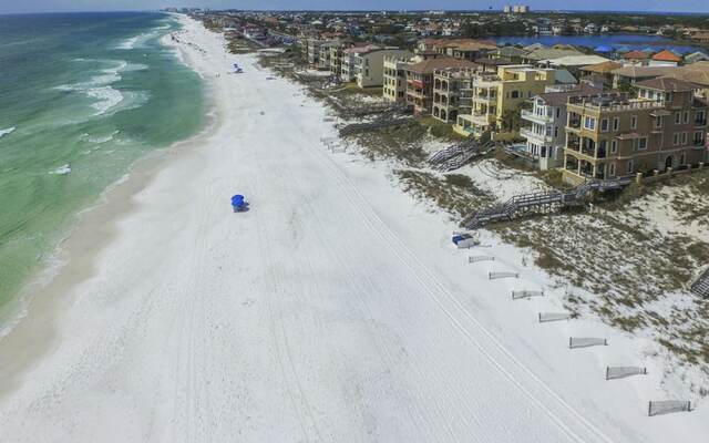 Casa de Cielo by RedAwning