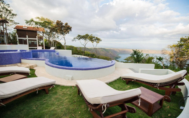 Pacaya Lodge & Spa