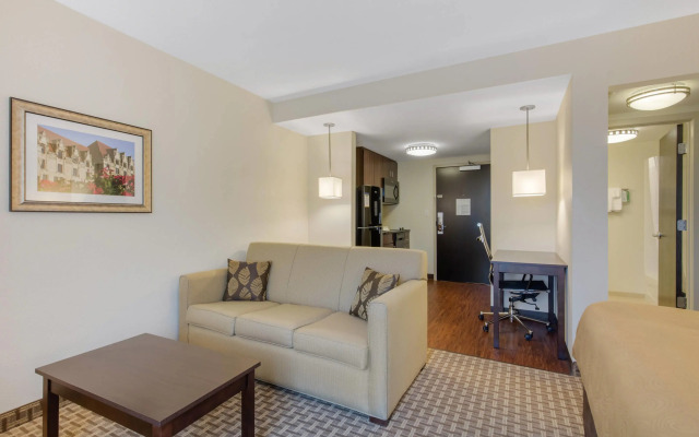 MainStay Suites St Louis Airport