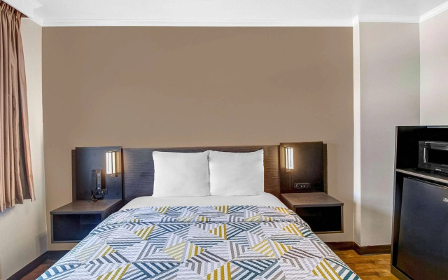 Motel 6 Front Royal, VA