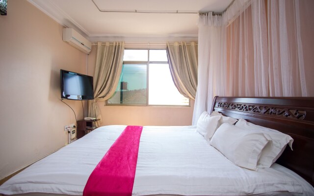 Eight Winx Hotel
