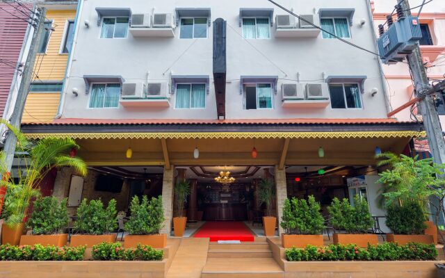 P R Patong Hotel