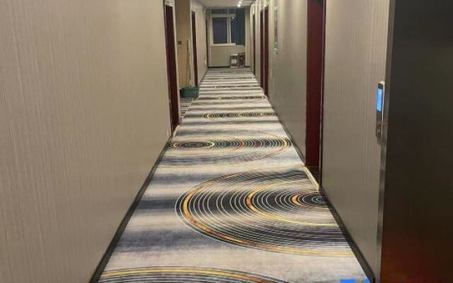 Yanggu Jinxi Business Hotel