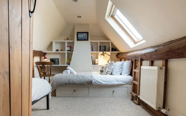 The Threshing Barn-Stunning 5 BD Retreat