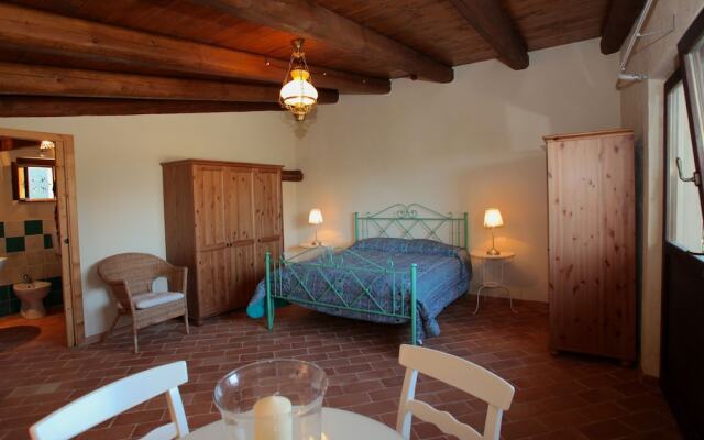 Elegant Villa in Montecosaro Italy with Hot Tub