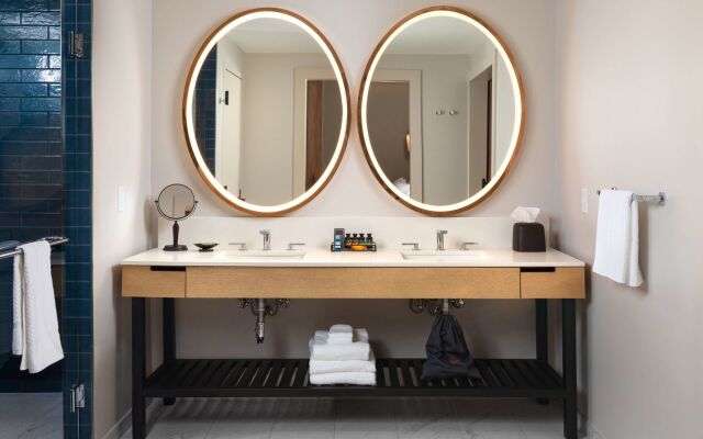 Canopy by Hilton Scottsdale Old Town