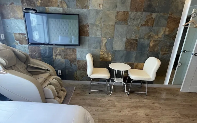 普莱尔酒店(Plaire Hotel)