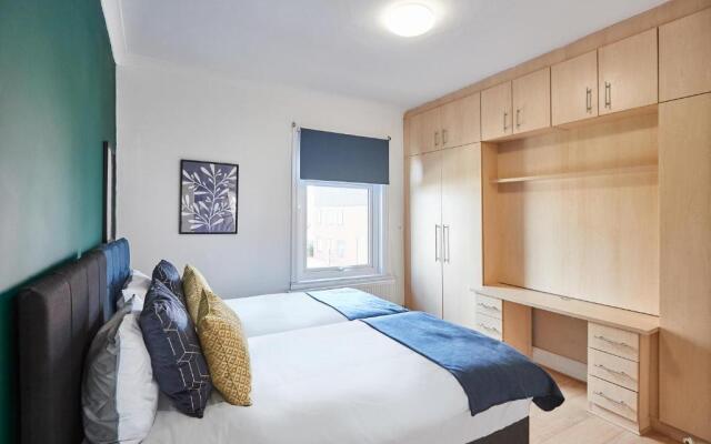 Host Stay Dane Road