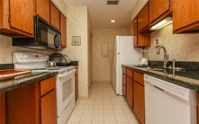 Racquet Club Villas 2330 by RedAwning