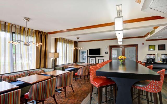 Hampton Inn Memphis-Poplar
