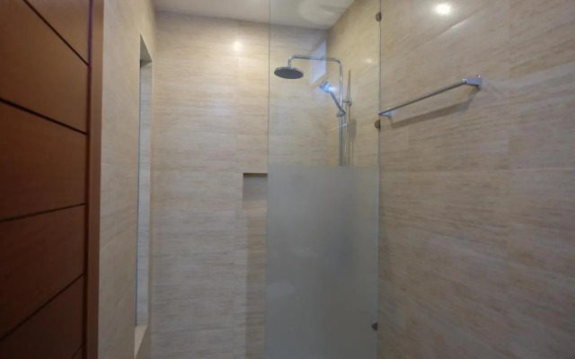 Kayu Sugih Guest House