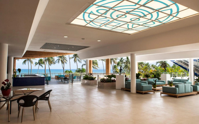 Hotel Arawak Beach Resort