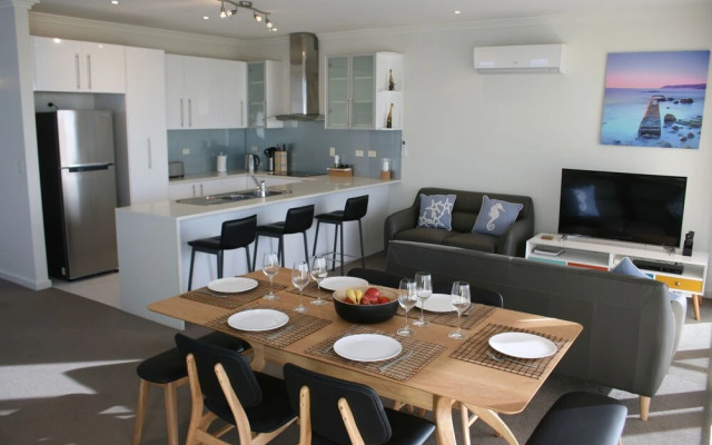 Penneshaw Oceanview Apartments