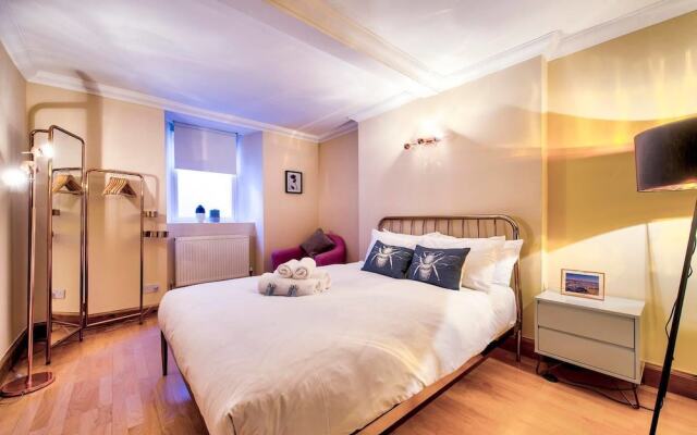 Cool Stockbridge Apartment - Edinburgh New Town