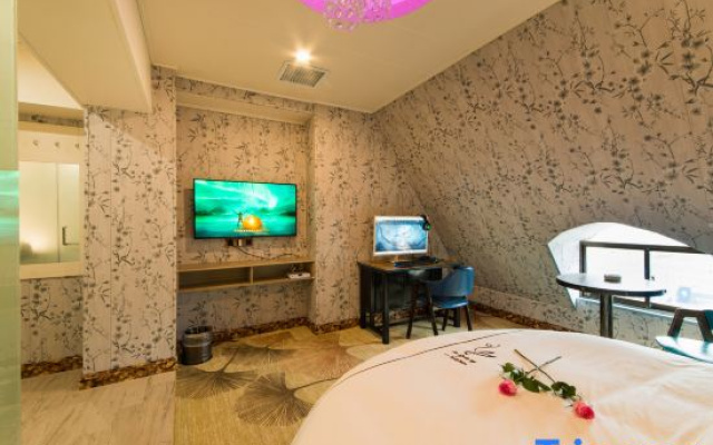 Qianshi Jinsheng Hotel