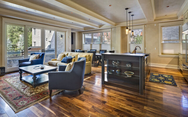 The Auberge Residences at Element 52
