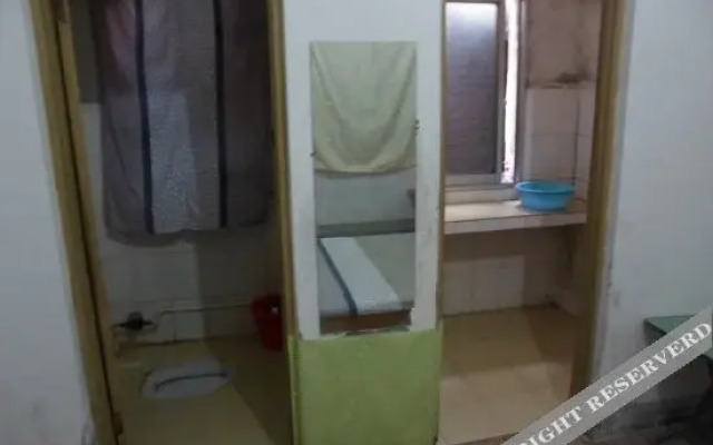 Xudong Hostel